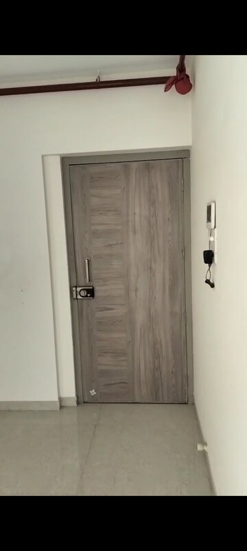 2 BHK Apartment For Rent in Adityaraj Breeze, Vikhroli East