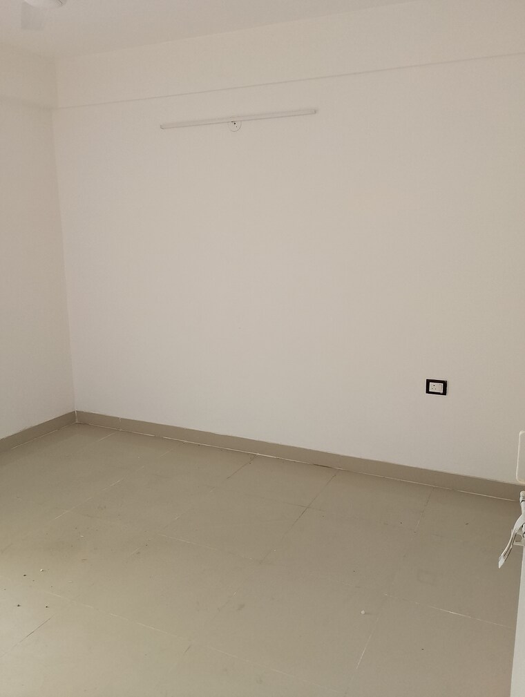 Room, rof-alante 3 Bedroom 650 Sq.Ft. Apartment In Sector 108 Gurgaon 8586991