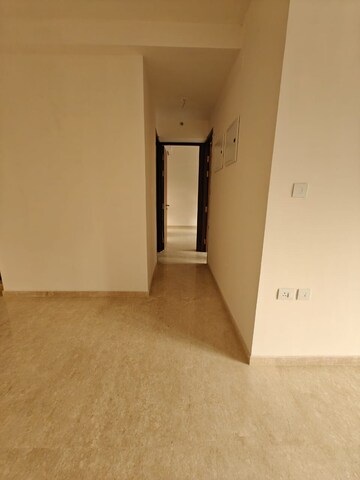 2 BHK Apartment For Rent in Shapoorji Pallonji Vicinia, Powai