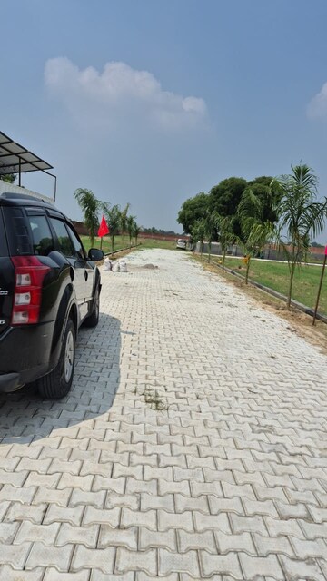  Plot – Exterior View View at Jk Puri - for Sale