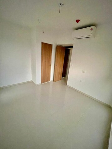 Room in 1 BHK Apartment at Lodha Codename Premier, Dombivli East – for Rent