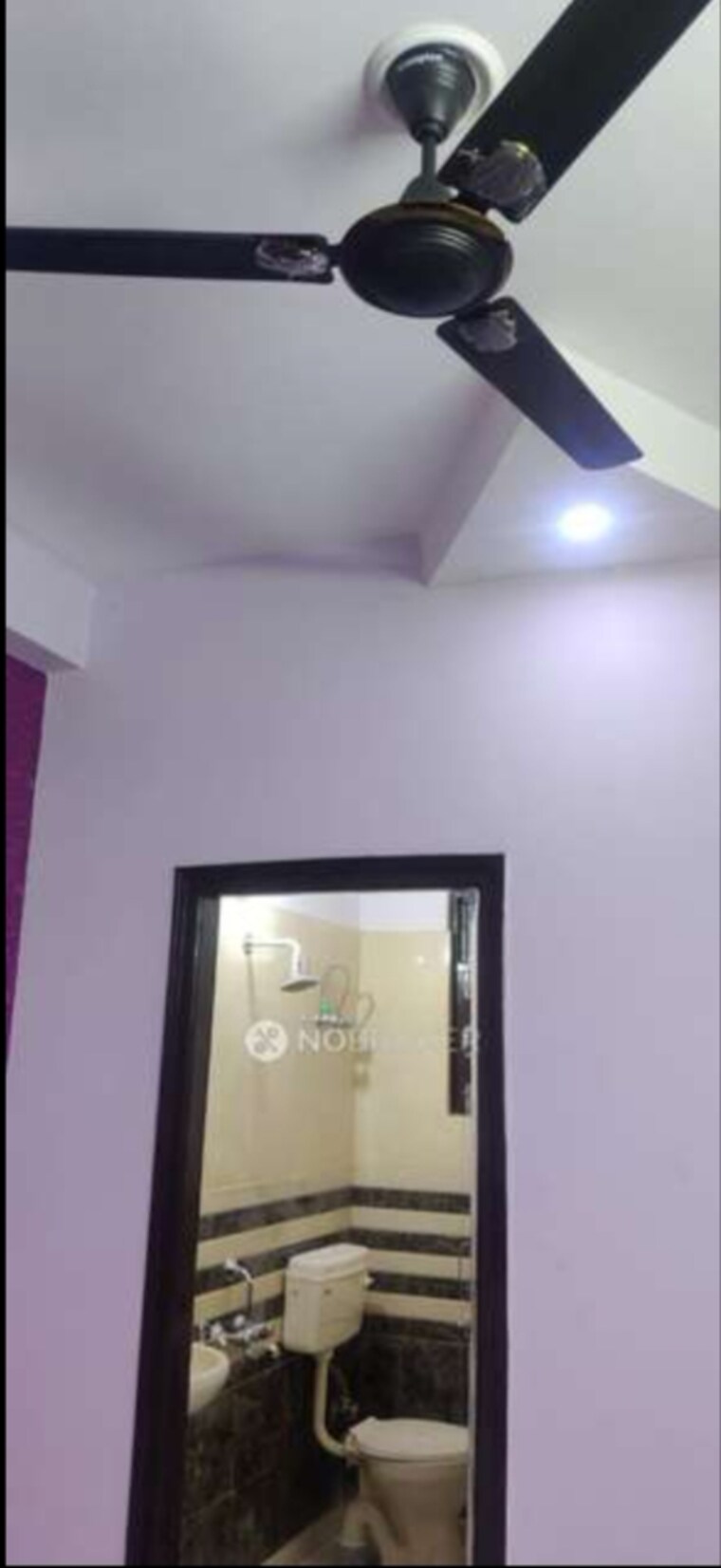 Room, krishna nagar 2 Bedroom 450 Sq.Ft. Builder Floor In Krishna Nagar Delhi 8587109