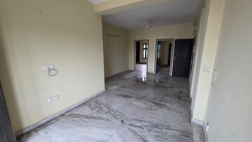 Room in 3 BHK Builder Floor at Ansal Sushant Residency, Sushant Lok Iii – for Rent