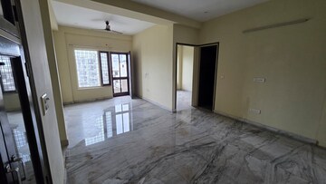 Room in 3 BHK Builder Floor at Ansal Sushant Residency, Sushant Lok Iii – for Rent
