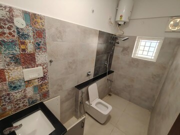 Master Bedroom in 2 BHK Builder Floor at Hsr Layout – for Rent