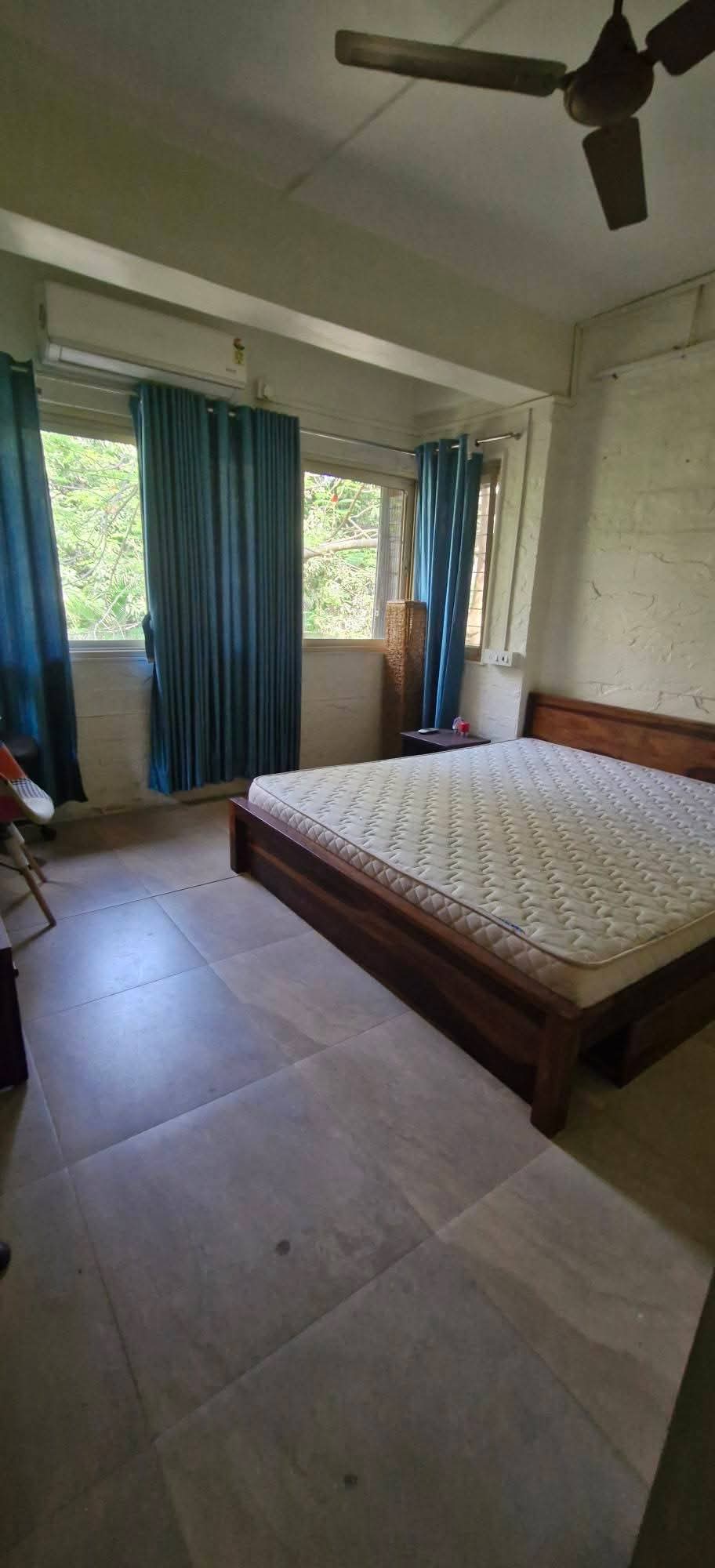 1 BHK Apartment For Rent in Juhu Trishul