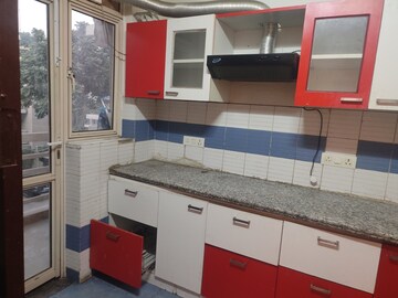 Kitchen in 2 BHK Builder Floor at Ardee City, Sector 52 – for Rent