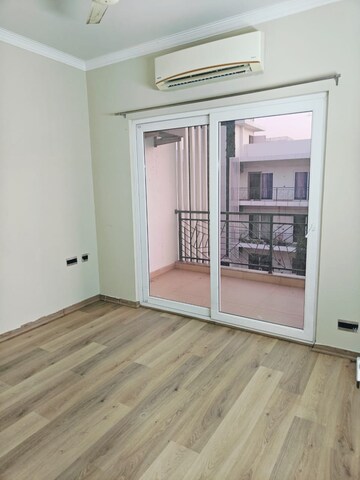 Room in 2 BHK Apartment at Signature Global Park 4 and 5, Sohna Sector 36 – for Rent