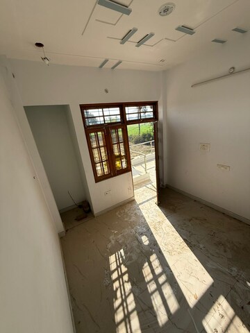 Room in 3 BHK Independent House at Lolai – for Sale