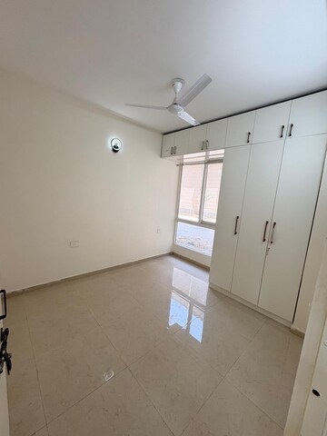 Room in 2 BHK Apartment at Signature The Millennia 2, Sector 37d – for Rent