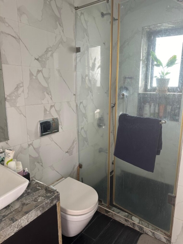 Bathroom, worli 2 Bedroom 895 Sq.Ft. Apartment In Worli Mumbai 8587252