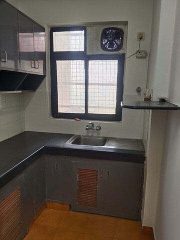 Kitchen in 2 BHK Apartment at DLF Regency Park I, Dlf Phase iv – for Rent