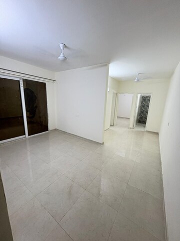 2 BHK Apartment For Rent in Signature The Millennia 2, Sector 37d