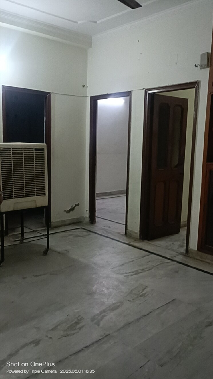 undefined, ashoka-enclave-faridabad 3 Bedroom 225 Sq.Yd. Builder Floor In Sector 34 Faridabad 8587317