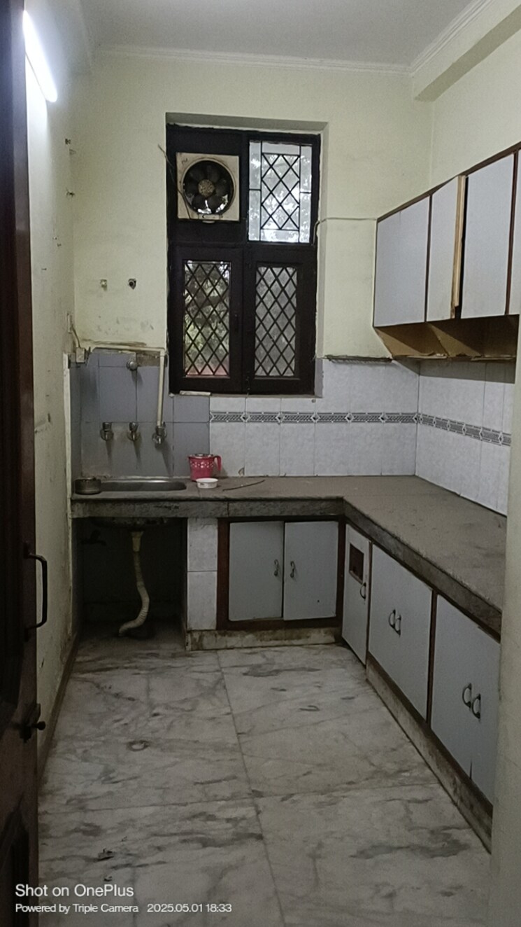 Kitchen, ashoka-enclave-faridabad 3 Bedroom 225 Sq.Yd. Builder Floor In Sector 34 Faridabad 8587317
