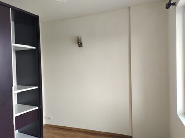 Room in 3 BHK Apartment at M3M Woodshire, Sector 107 – for Rent