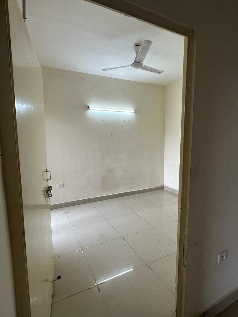 Bathroom, conscient-habitat-78 3 Bedroom 750 Sq.Ft. Apartment In Sector 78 Faridabad 8587306
