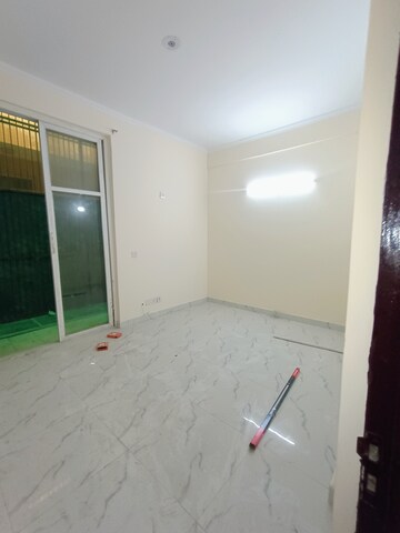 Room in 3 BHK Villa at Amrapali Leisure Valley, Tech Zone 4 Greater Noida – for Rent