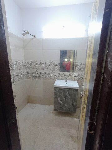 Bathroom in 3 BHK Villa at Amrapali Leisure Valley, Tech Zone 4 Greater Noida – for Rent