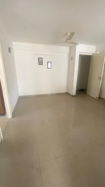 2 BHK Apartment For Rent in Breez Global Heights, Sohna Sector 33