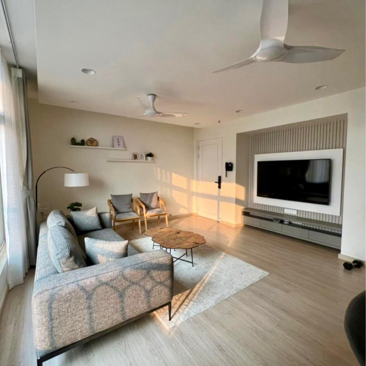 2 BHK + Pooja Room Apartment For Rent in Hiranandani Skylark Enclave