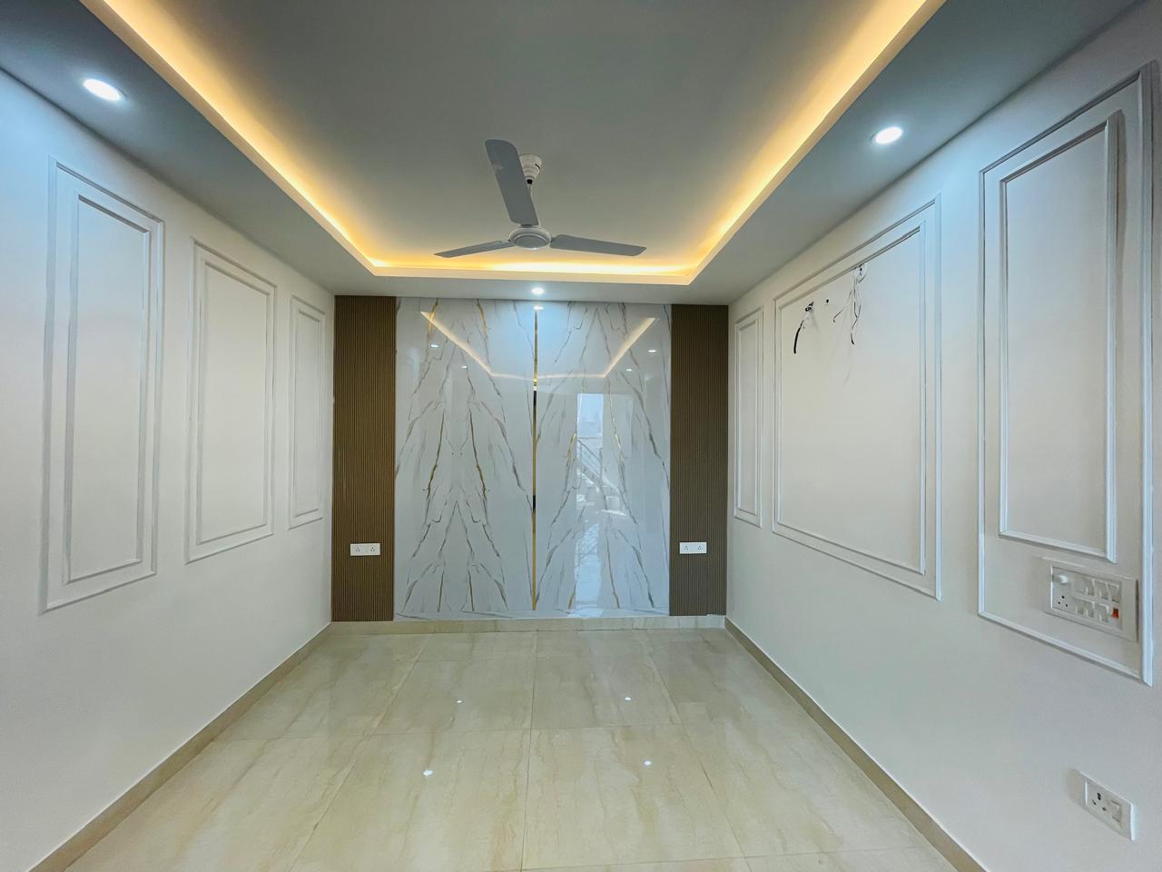 3.5 BHK + Pooja Room,Servant Room Builder Floor For Sale in SS Mayfield Gardens