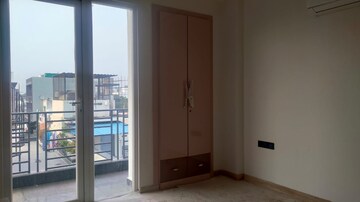 Room in 3 BHK Builder Floor at Sector 15 – for Sale