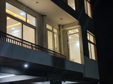 3 BHK Apartment – Exterior View View at Noida Central - for Rent