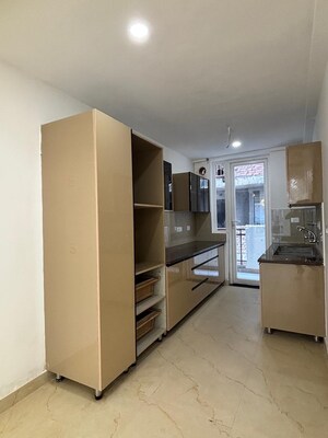 Room in 3 BHK Builder Floor at Sushma Valencia, International Airport Road – for Sale