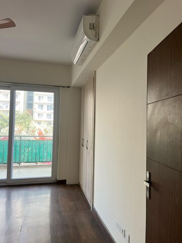 Room in 3.5 BHK Apartment at Puri Aanandvilas, Sector 81 – for Sale