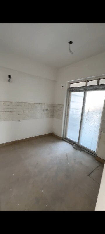 Room in 3 BHK Apartment at ATS Marigold, Sector 89a – for Sale