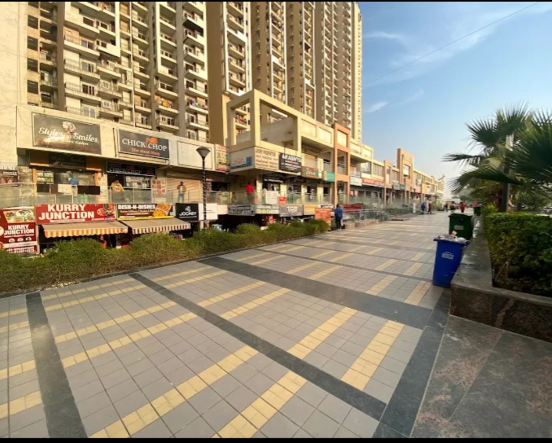 2 BHK 1040 Sq.Ft. Apartment in Ajnara Le Garden