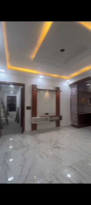 Living Room in 3 BHK Builder Floor at Ultima 107, Sector 104 – for Sale