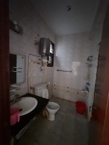 Bathroom in 2 BHK Builder Floor at Sector 57 – for Rent