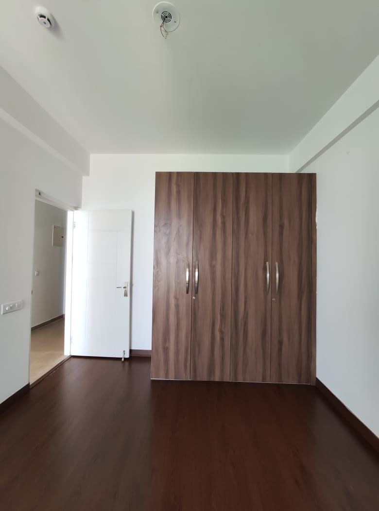 3 BHK + Servant Room 1815 Sq.Ft. Apartment in Mapsko Mount Ville