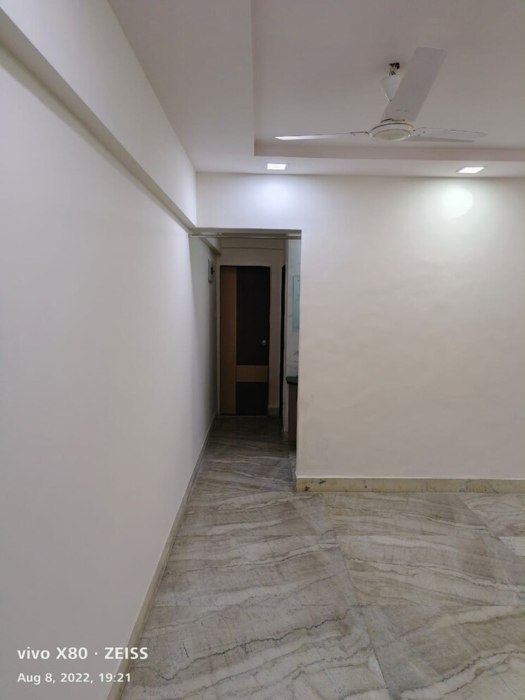 Room, mantri-park 2 Bedroom 630 Sq.Ft. Apartment In Goregaon East Mumbai 8587551