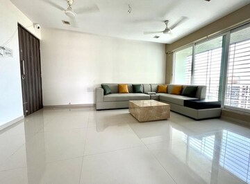 Kitchen in 2.5 BHK Apartment at DLH Orchid, Andheri West – for Rent