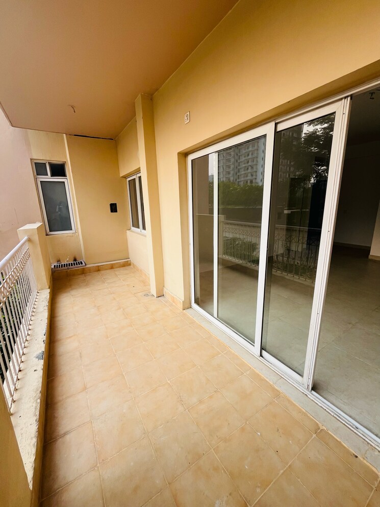 Room, sector 111 3 Bedroom 2359 Sq.Ft. Apartment In Sector 111 Gurgaon 8587694