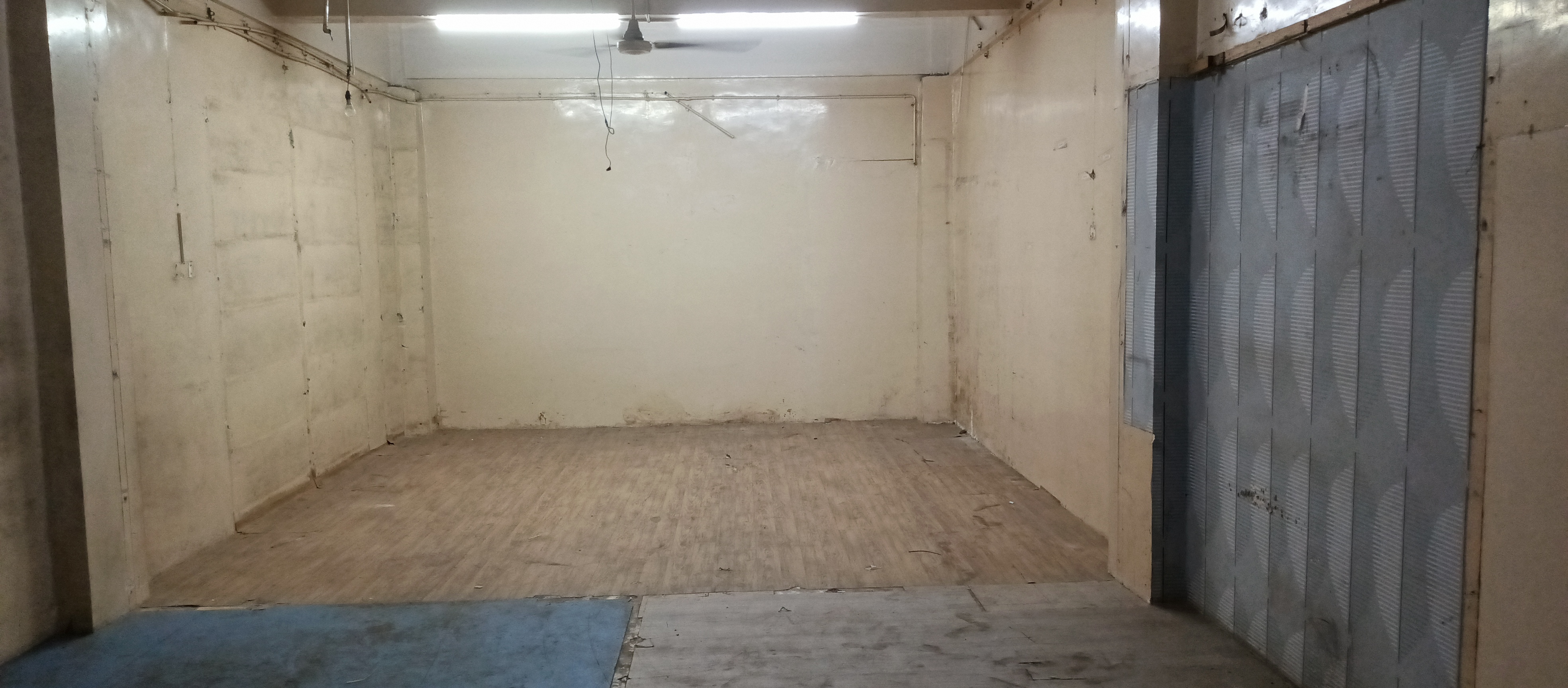 Warehouse For Rent in Raj Industrial Complex