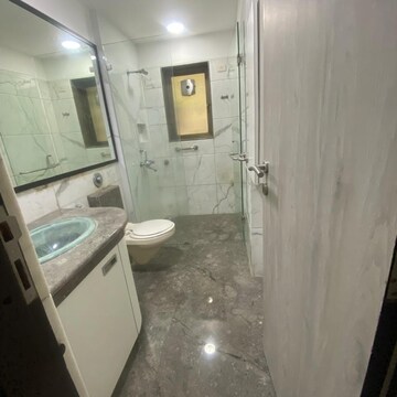 Bathroom in 4 BHK Apartment at Santacruz West – for Rent