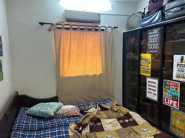 Bedroom in 2 BHK Apartment at Prabhadevi – for Rent
