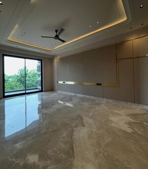 Room in 3 BHK Apartment at Sublime Spring Elmas, Sector 12 Greater Noida – for Sale