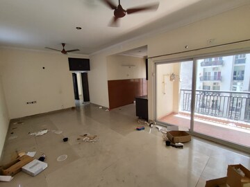Master Bedroom in 3 BHK Apartment at Antriksh Golf View, Sector 78 – for Rent