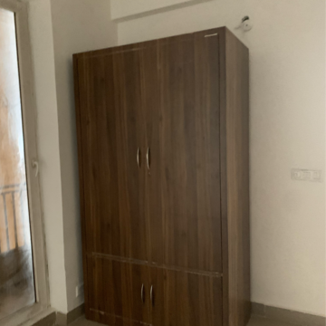 Room in 3 BHK Apartment at Migsun Vilaasa Walk, Eta Ii Greater Noida – for Rent
