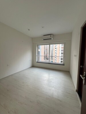 3 BHK Apartment For Sale in Shapoorji Pallonji Joyville Phase 2, Sector 102