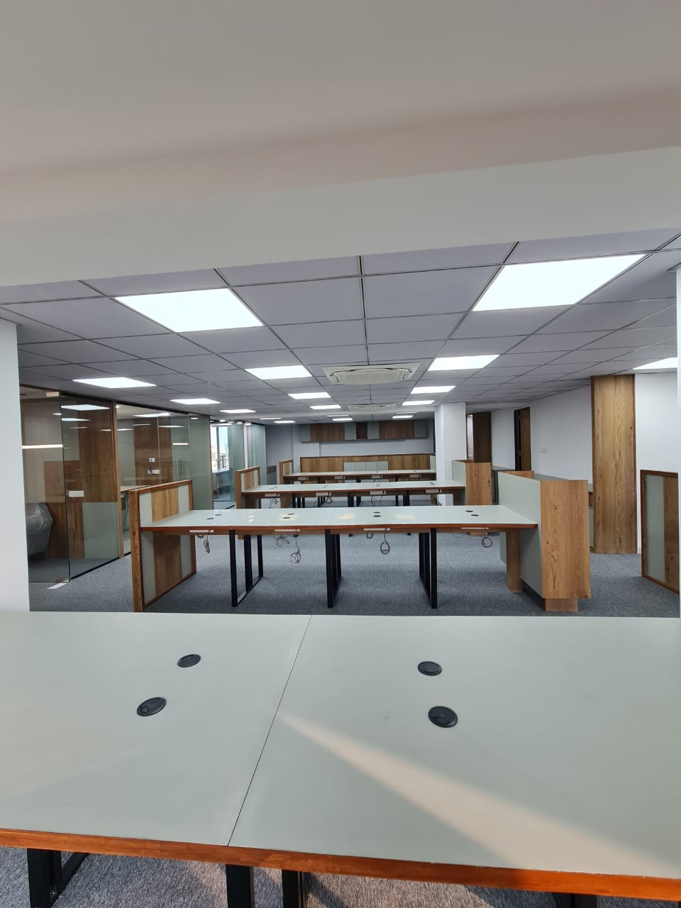 Office Space For Rent in Maple Trade Center 