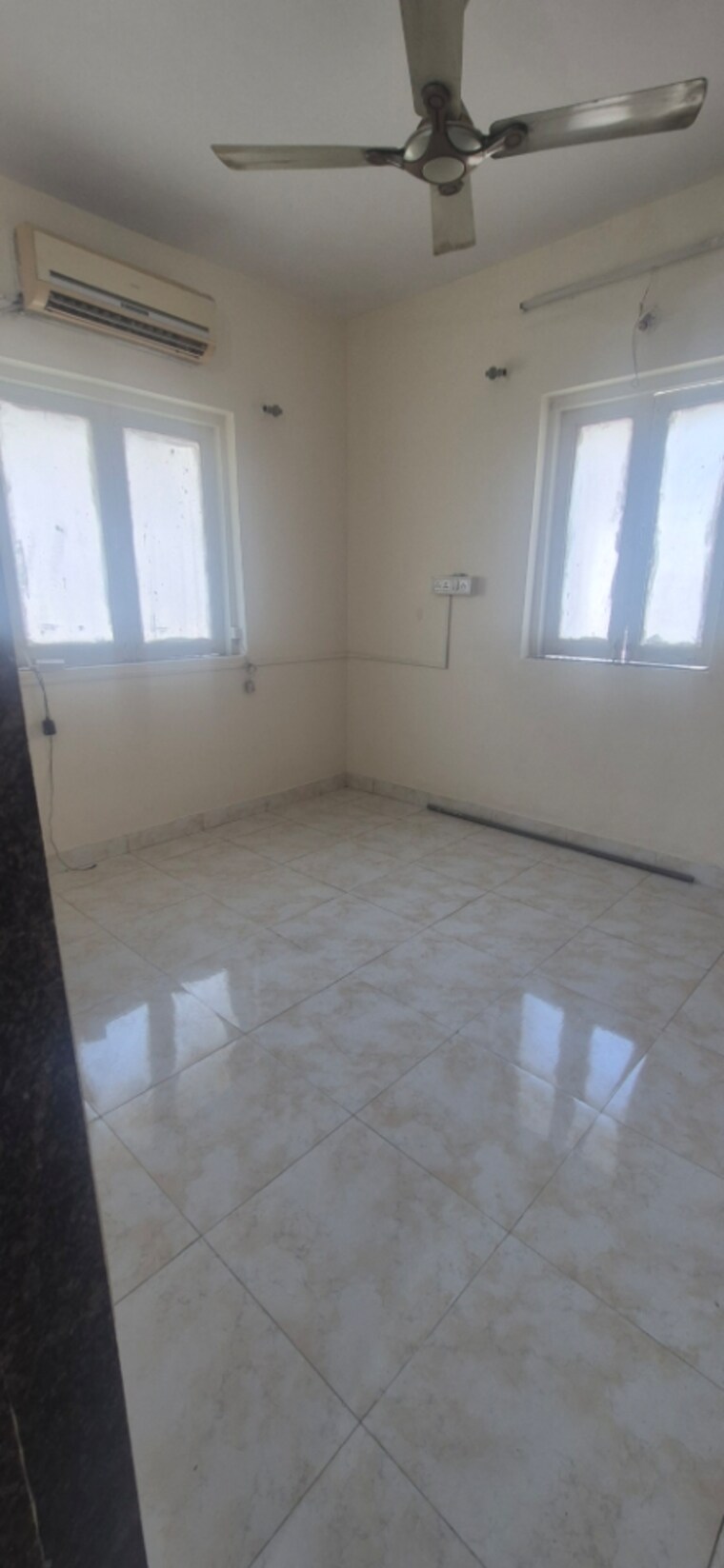 Room, mahudi-darshan 1 Bedroom 400 Sq.Ft. Apartment In Kandivali East Mumbai 8587842