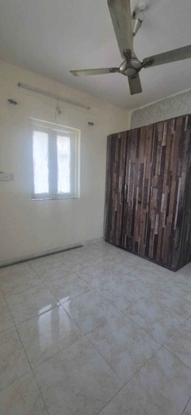 Room, mahudi-darshan 1 Bedroom 400 Sq.Ft. Apartment In Kandivali East Mumbai 8587842