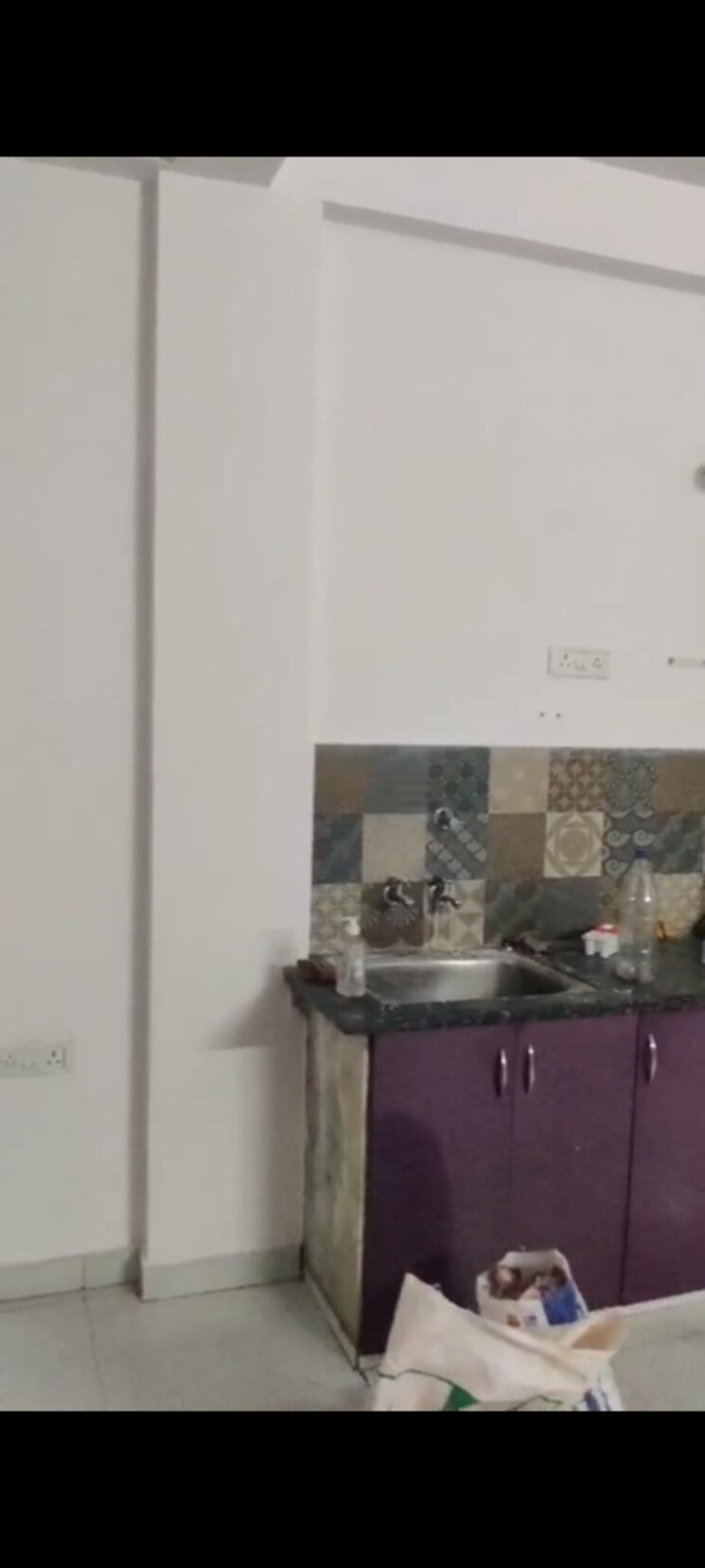 Kitchen, vasundhara sector 3 3 Bedroom 115 Sq.Mt. Builder Floor In Vasundhara Sector 3 Ghaziabad 8587834