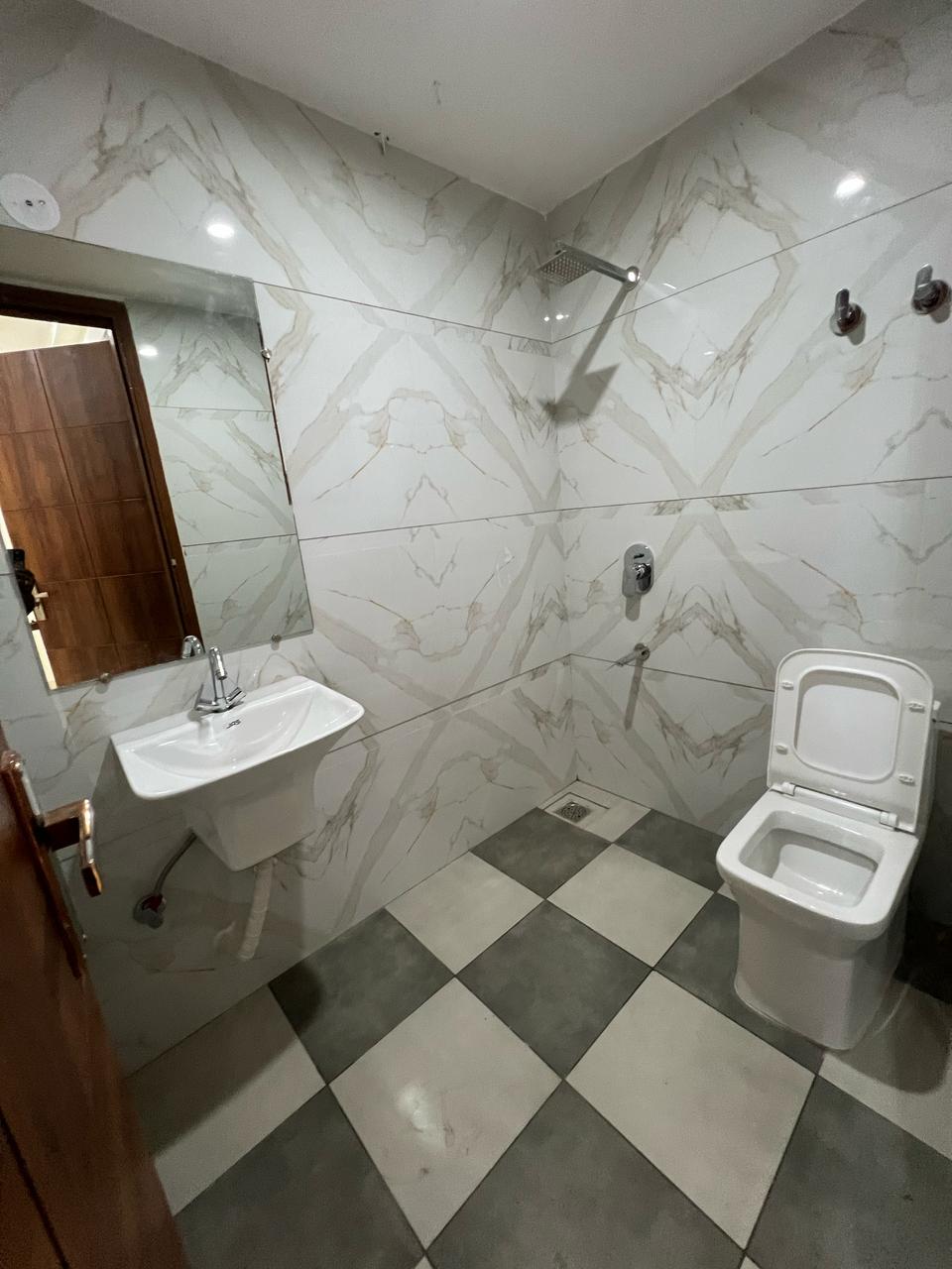 2 BHK + Pooja Room Builder Floor For Rent in Chattarpur